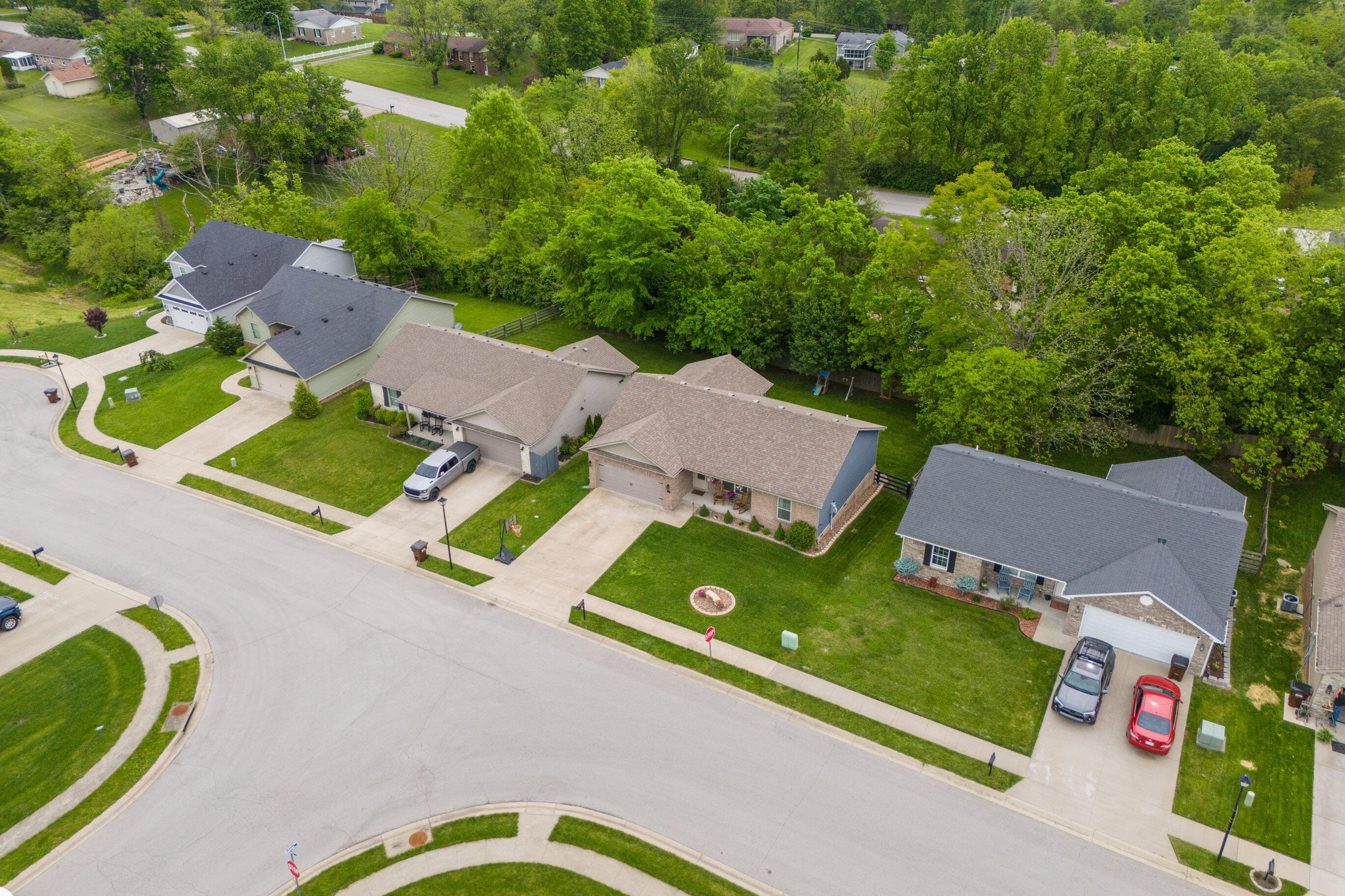 Richmond, Kentucky 40475, United States, 3 Bedrooms Bedrooms, ,2 BathroomsBathrooms,Residential,Active,126154