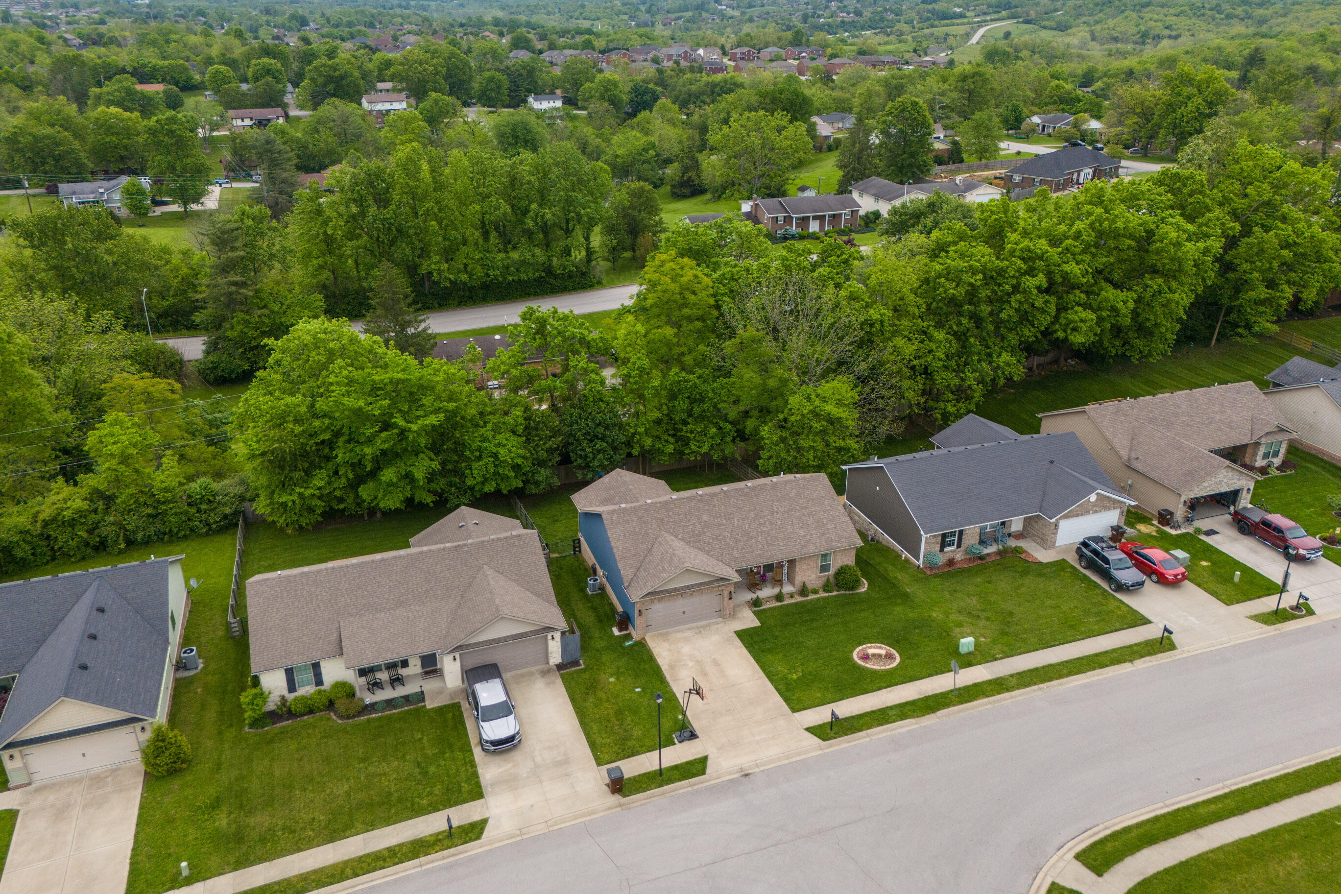 Richmond, Kentucky 40475, United States, 3 Bedrooms Bedrooms, ,2 BathroomsBathrooms,Residential,Active,126154