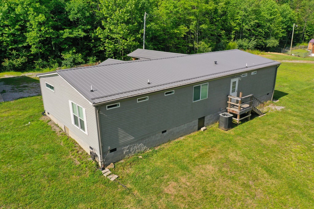 Photo of 1153 Pawpaw Road, Manchester, KY 40962 (MLS # 26012539)