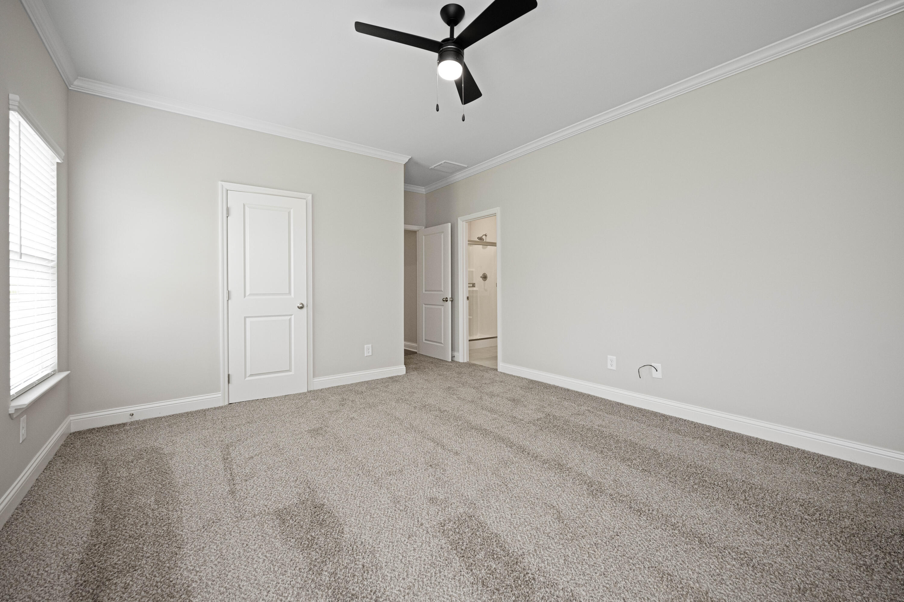 Richmond, Kentucky 40475, United States, 3 Bedrooms Bedrooms, ,2 BathroomsBathrooms,Residential,Active,127127