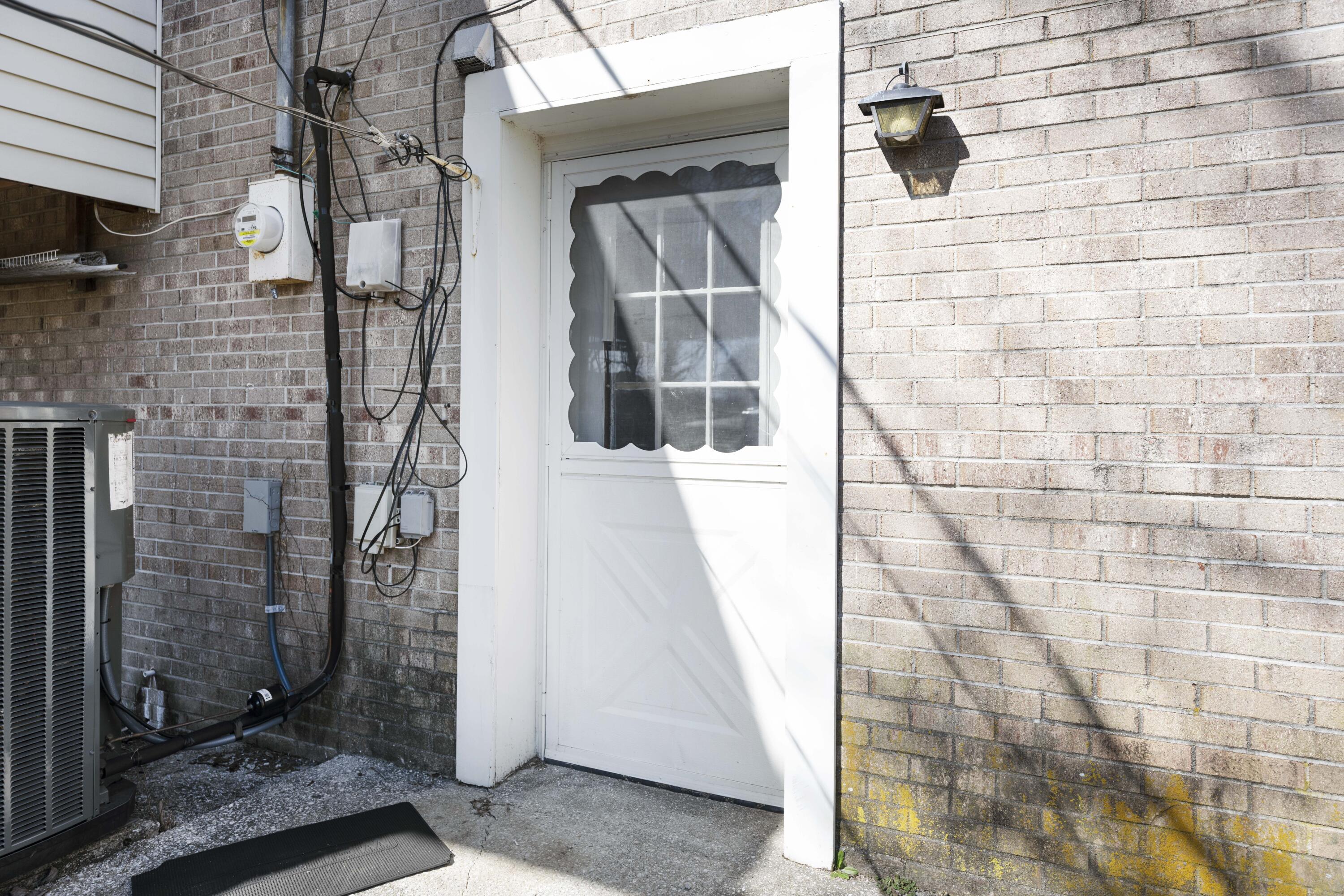 Richmond, Kentucky 40475, United States, 5 Bedrooms Bedrooms, ,3 BathroomsBathrooms,Residential,Active,94448