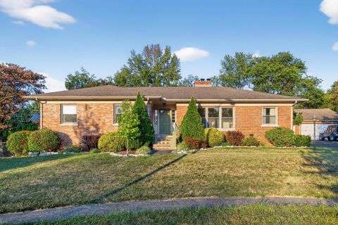 Photo of 309 Thistleton Circle, Lexington, KY 40502 (MLS # 25501200)