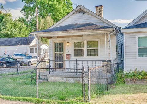 Photo of 869 Whitney Avenue, Lexington, KY 40508 (MLS # 25501001)