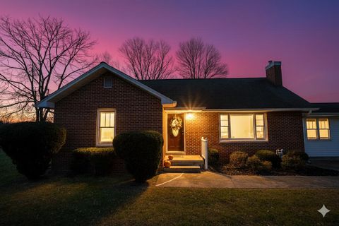 Photo of 132 Calvary Church Road, Corbin, KY 40701 (MLS # 25506571)