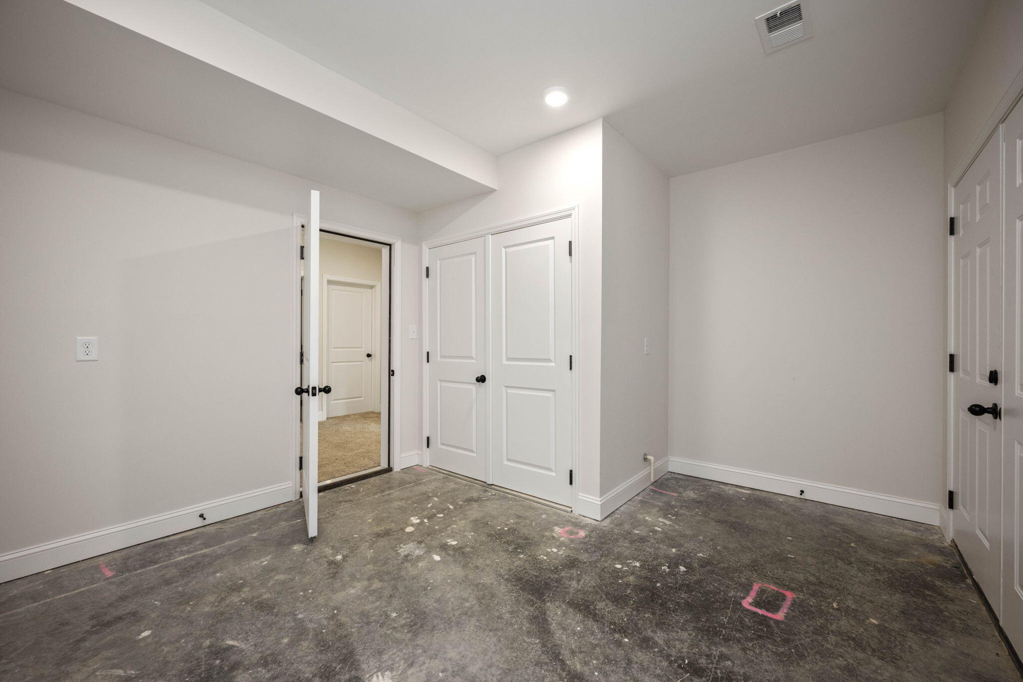 Richmond, Kentucky 40475, United States, 4 Bedrooms Bedrooms, ,4 BathroomsBathrooms,Residential,Active,127132