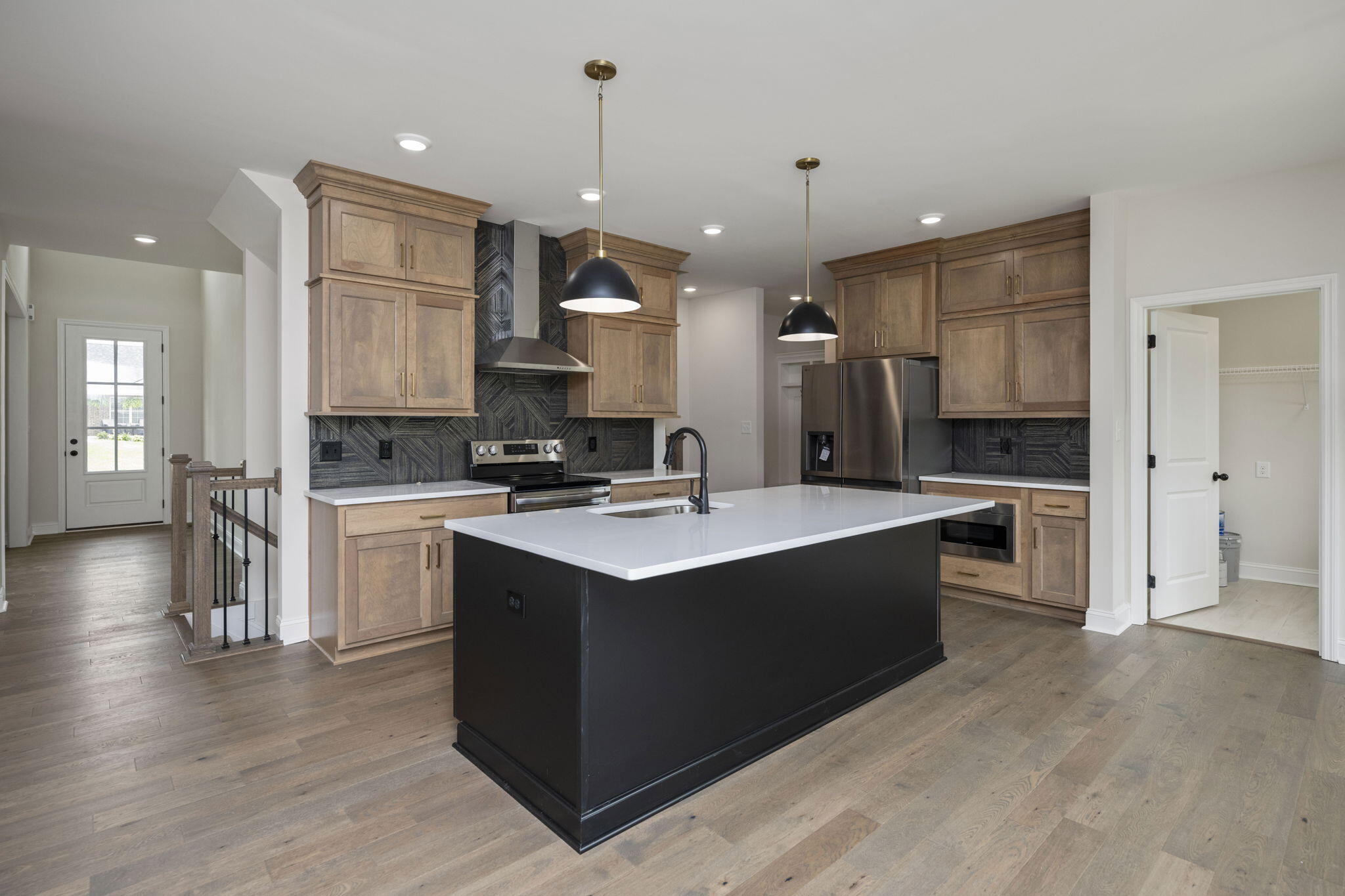 Richmond, Kentucky 40475, United States, 4 Bedrooms Bedrooms, ,4 BathroomsBathrooms,Residential,Active,127132