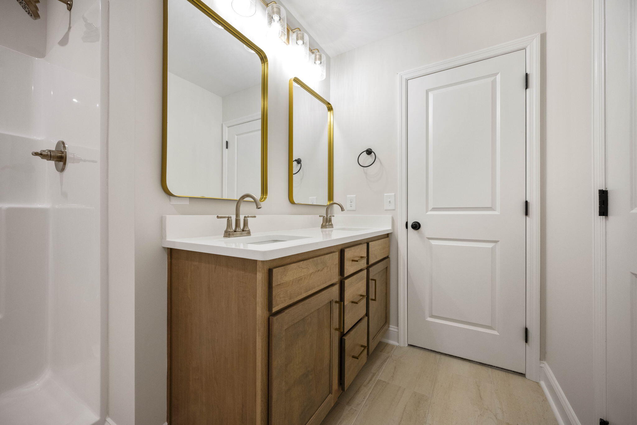 Richmond, Kentucky 40475, United States, 4 Bedrooms Bedrooms, ,4 BathroomsBathrooms,Residential,Active,127132