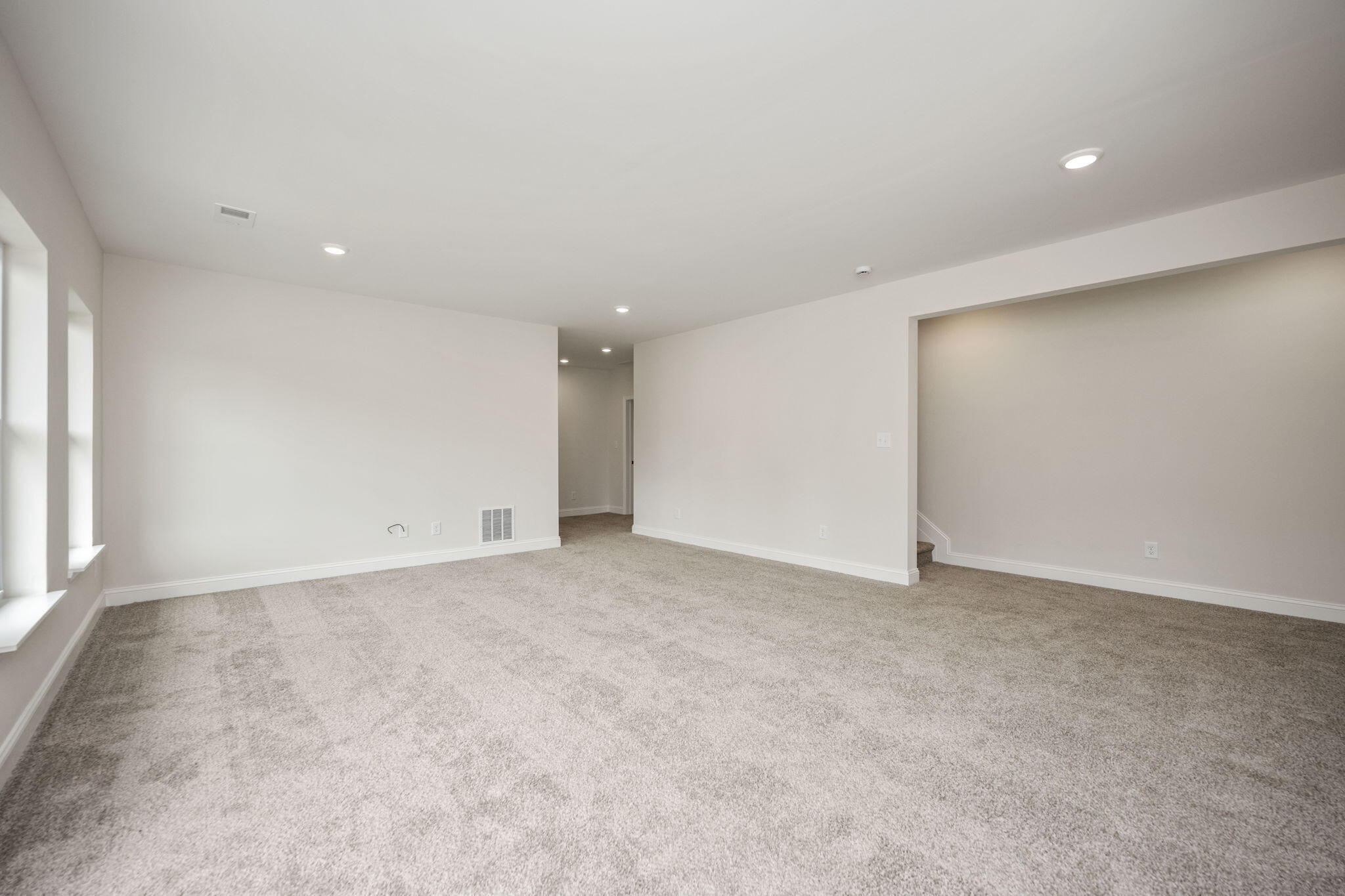 Richmond, Kentucky 40475, United States, 4 Bedrooms Bedrooms, ,4 BathroomsBathrooms,Residential,Active,127132