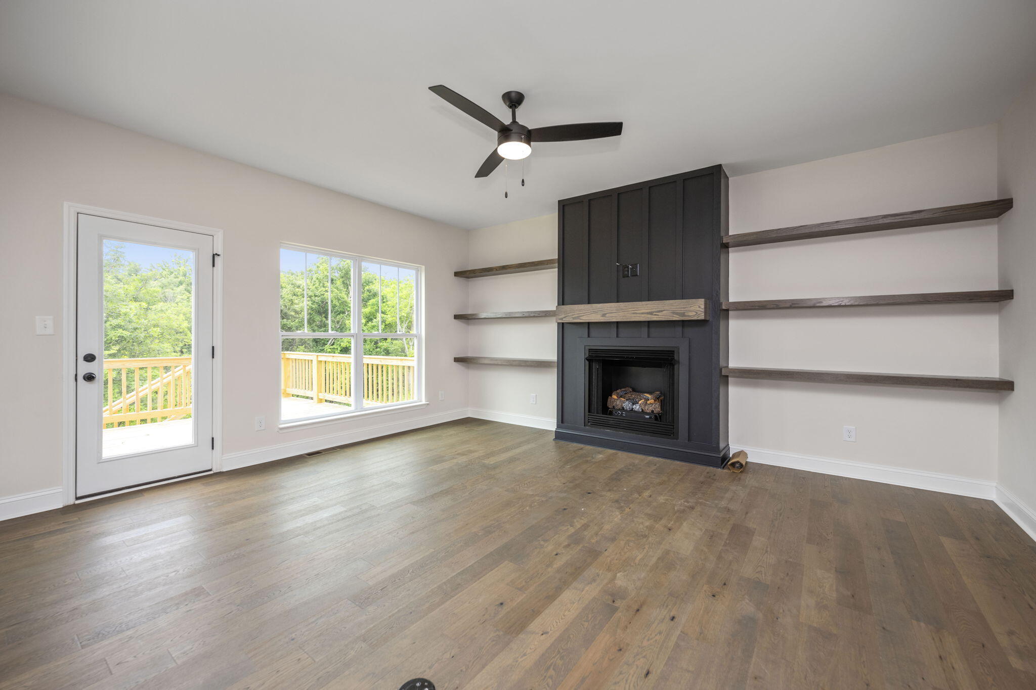 Richmond, Kentucky 40475, United States, 4 Bedrooms Bedrooms, ,4 BathroomsBathrooms,Residential,Active,127132