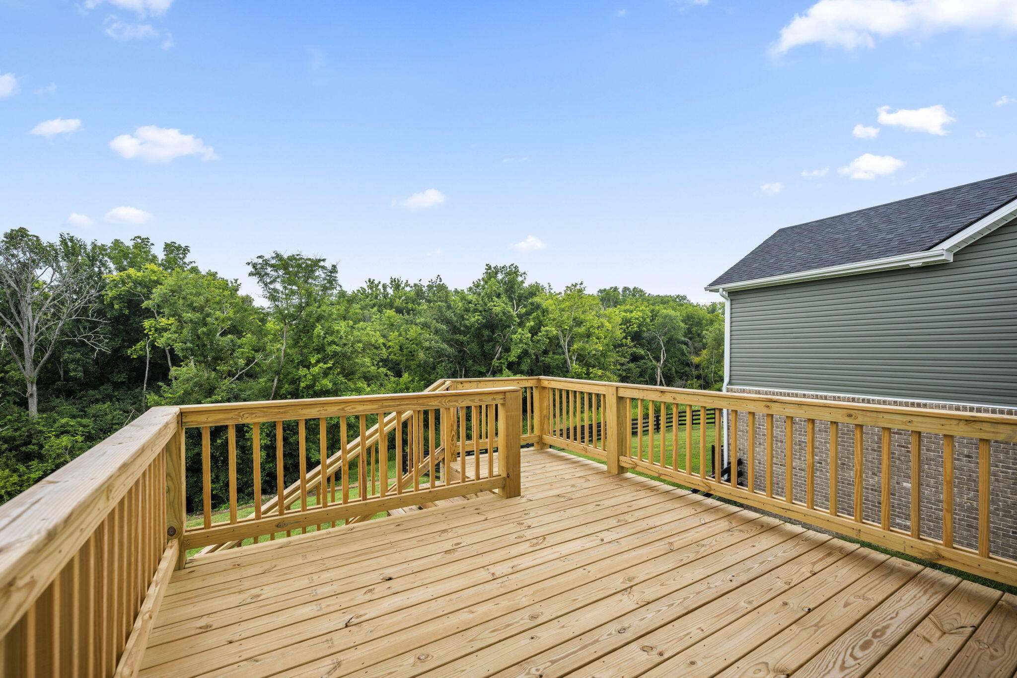 Richmond, Kentucky 40475, United States, 4 Bedrooms Bedrooms, ,4 BathroomsBathrooms,Residential,Active,127132