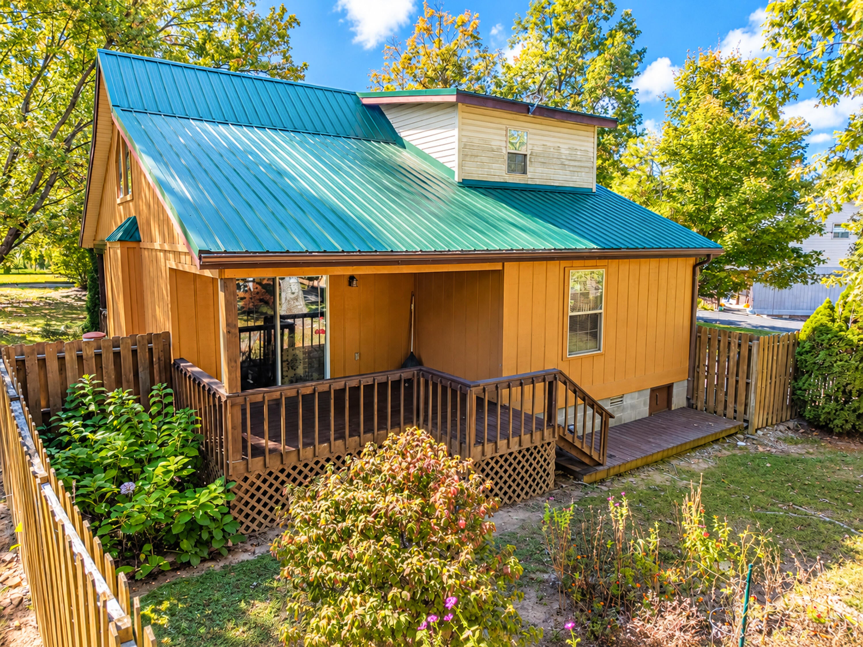44 Falcon Drive