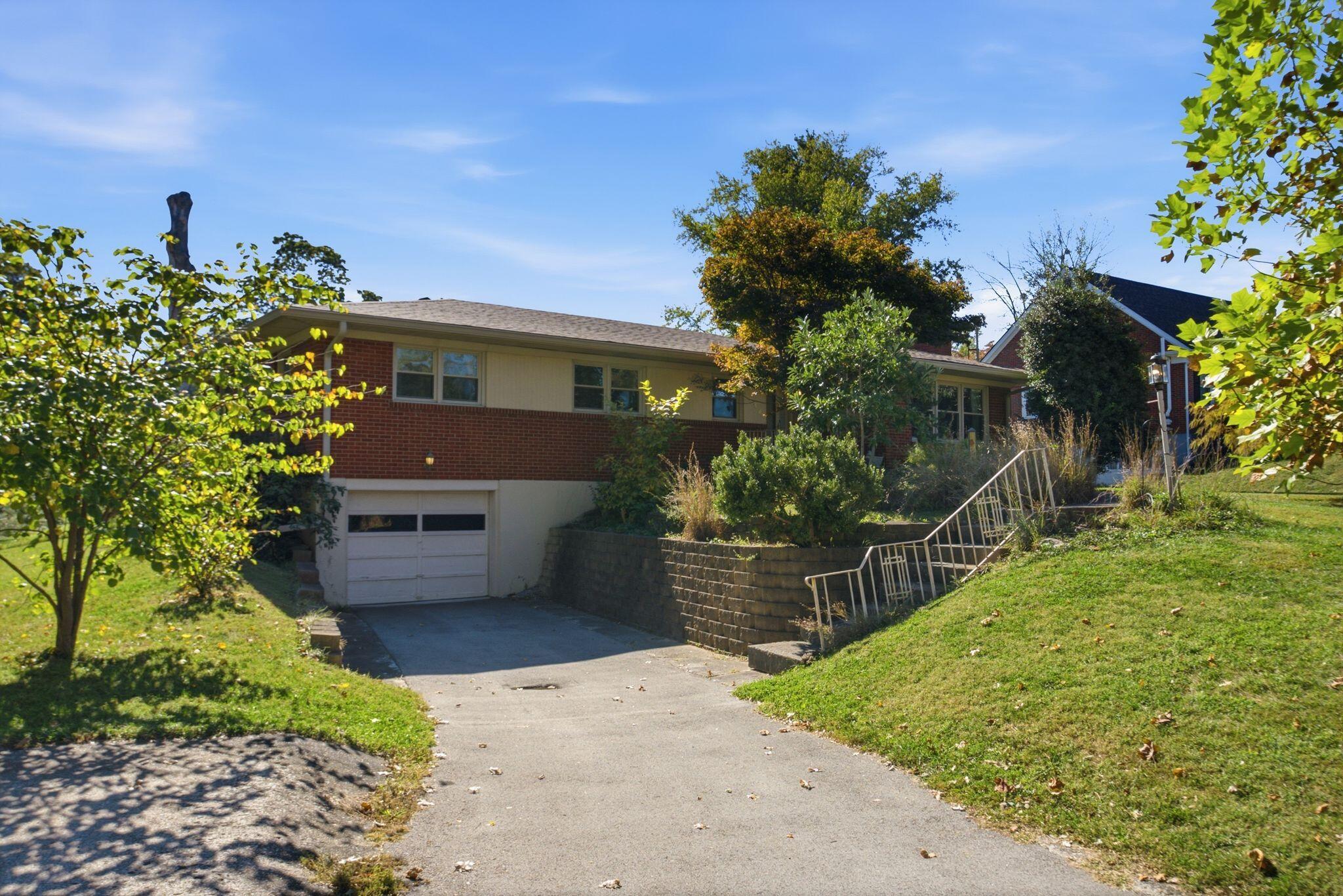 650 Hill N Dale Road