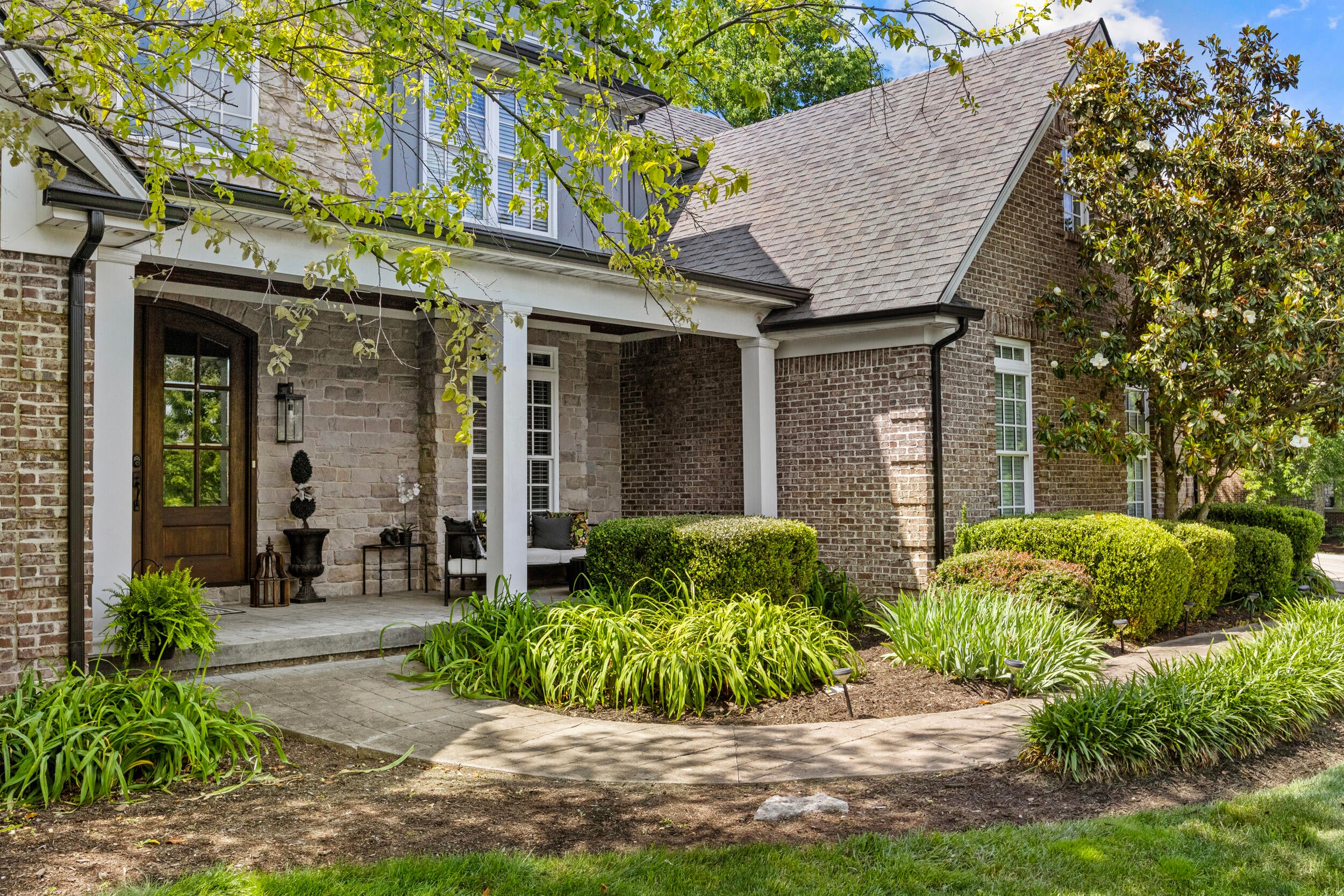 104 Deerfield Circle