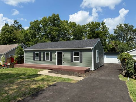 Photo of 701 Woodward Lane, Lexington, KY 40509 (MLS # 25018294)