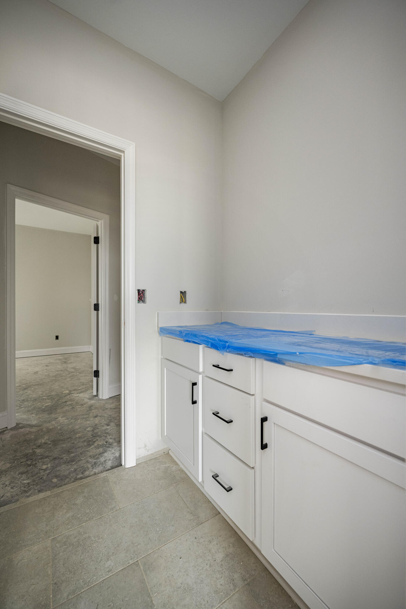 Richmond, Kentucky 40475, United States, 3 Bedrooms Bedrooms, ,2 BathroomsBathrooms,Residential,Active,51003