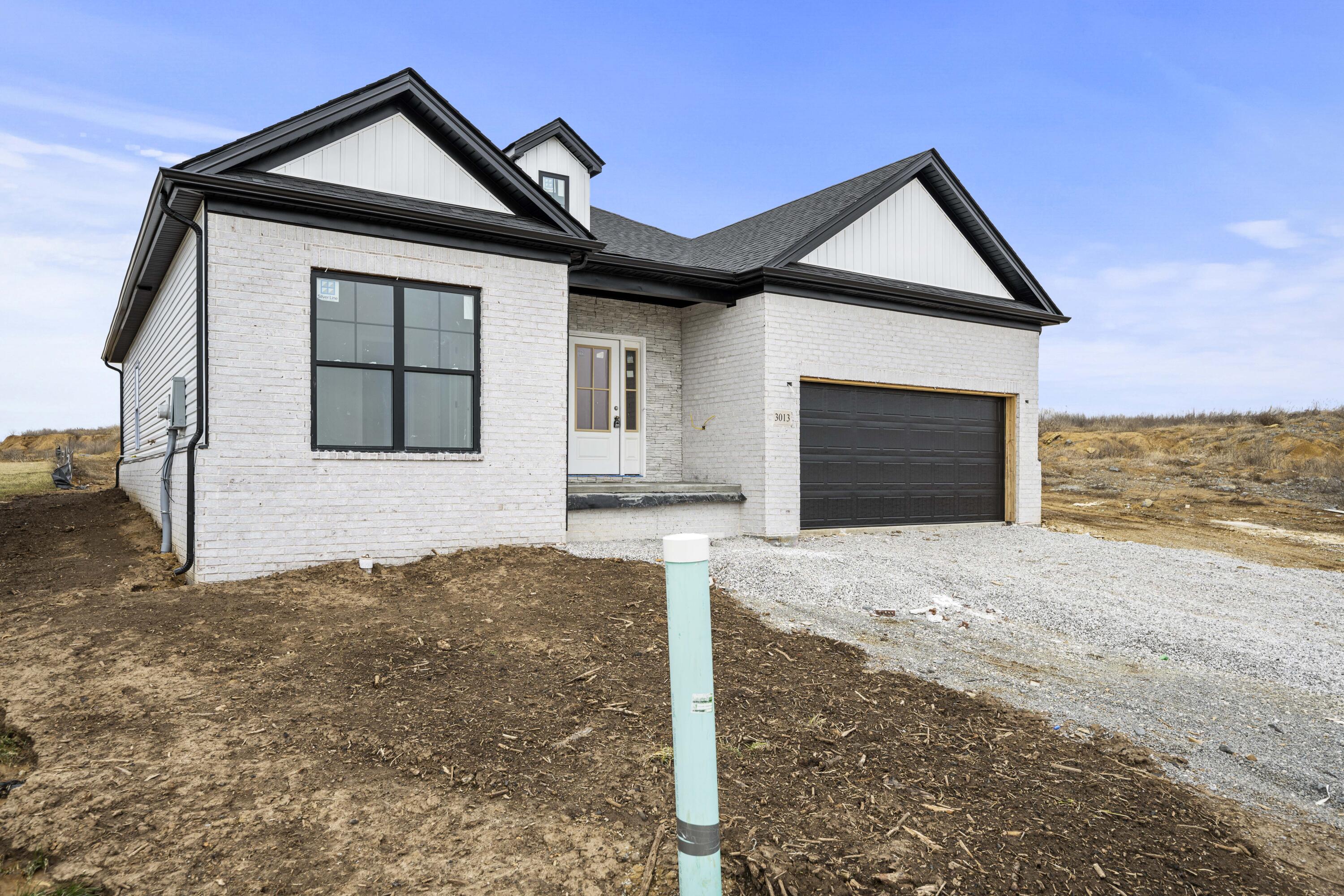 Richmond, Kentucky 40475, United States, 3 Bedrooms Bedrooms, ,2 BathroomsBathrooms,Residential,Active,51003