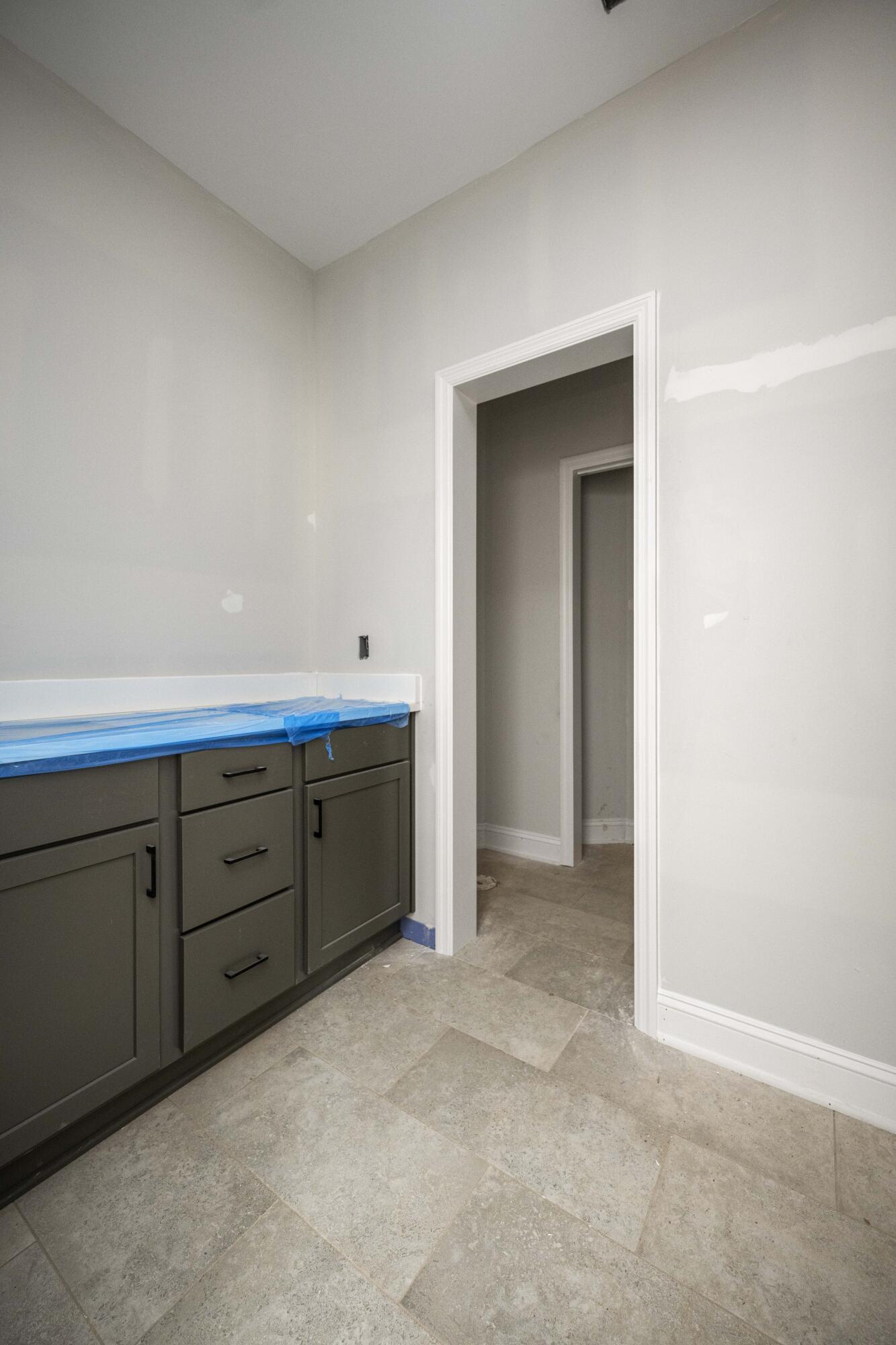 Richmond, Kentucky 40475, United States, 3 Bedrooms Bedrooms, ,2 BathroomsBathrooms,Residential,Active,51003