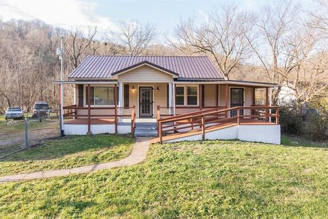 Photo of 2641 Tates Creek Road, Richmond, KY 40475 (MLS # 25017643)