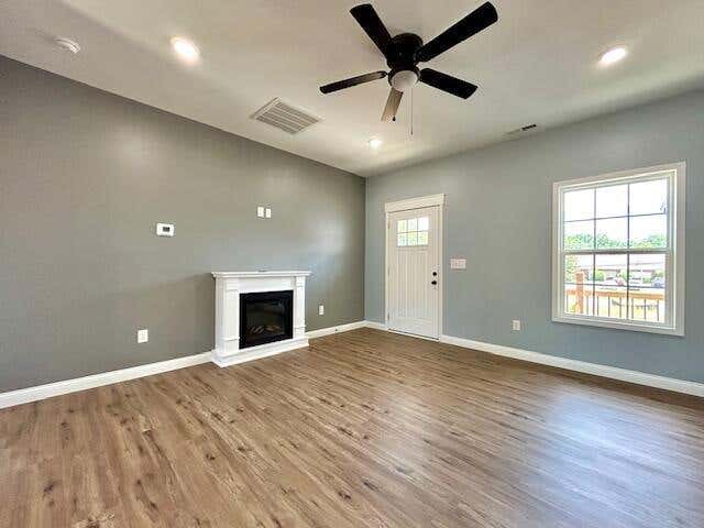 Photo of 1318 E Mt Vernon Street, Somerset, KY 42501 (MLS # 26020201)
