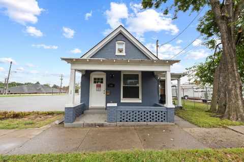 Photo of 240 E Third Street, Lexington, KY 40508 (MLS # 25502528)