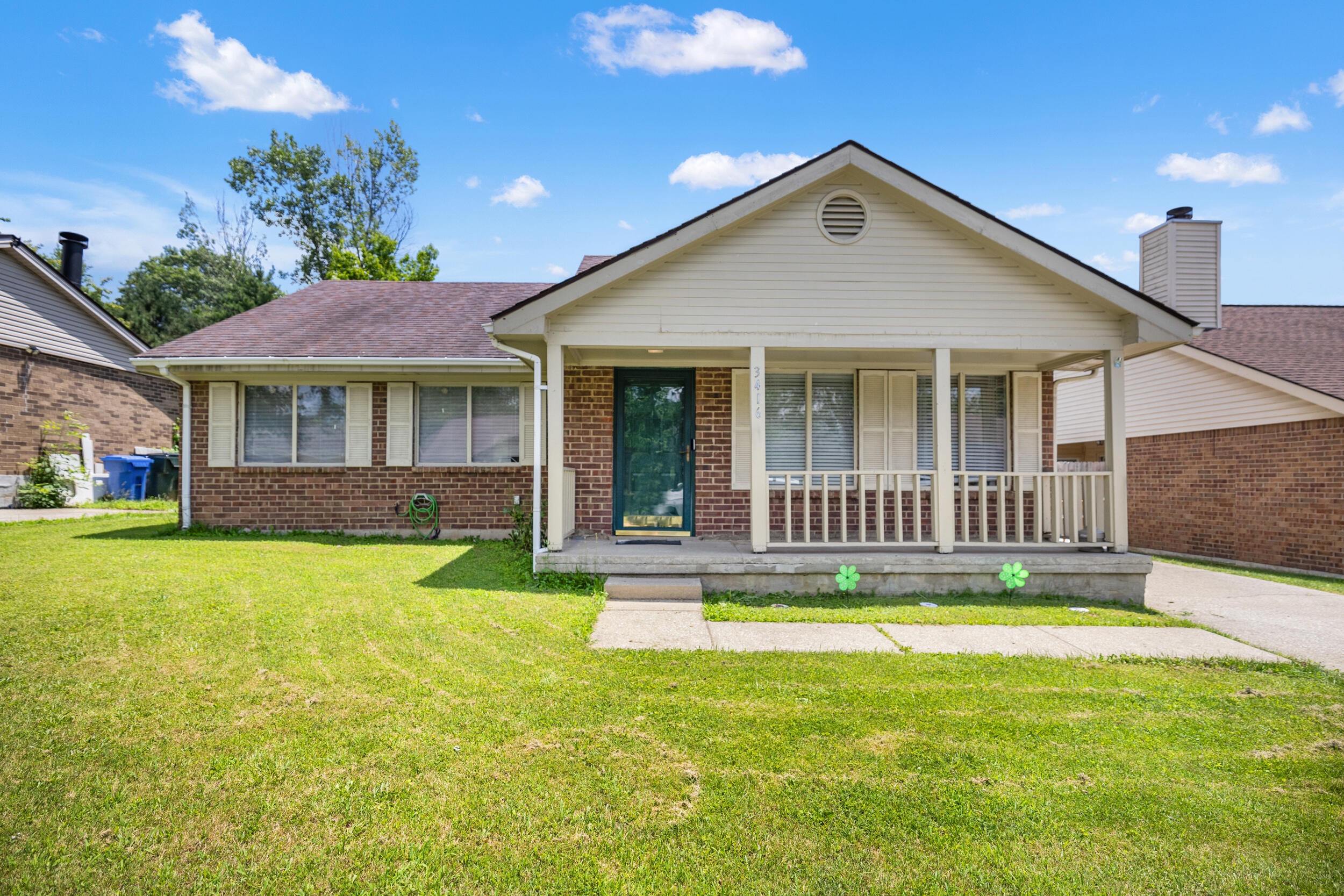 Lexington, Kentucky 40515, United States, 3 Bedrooms Bedrooms, ,2 BathroomsBathrooms,Residential,Active,158899