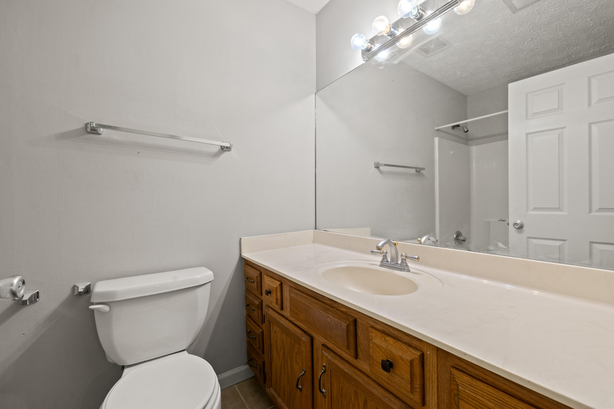 Lexington, Kentucky 40515, United States, 3 Bedrooms Bedrooms, ,2 BathroomsBathrooms,Residential,Active,158899