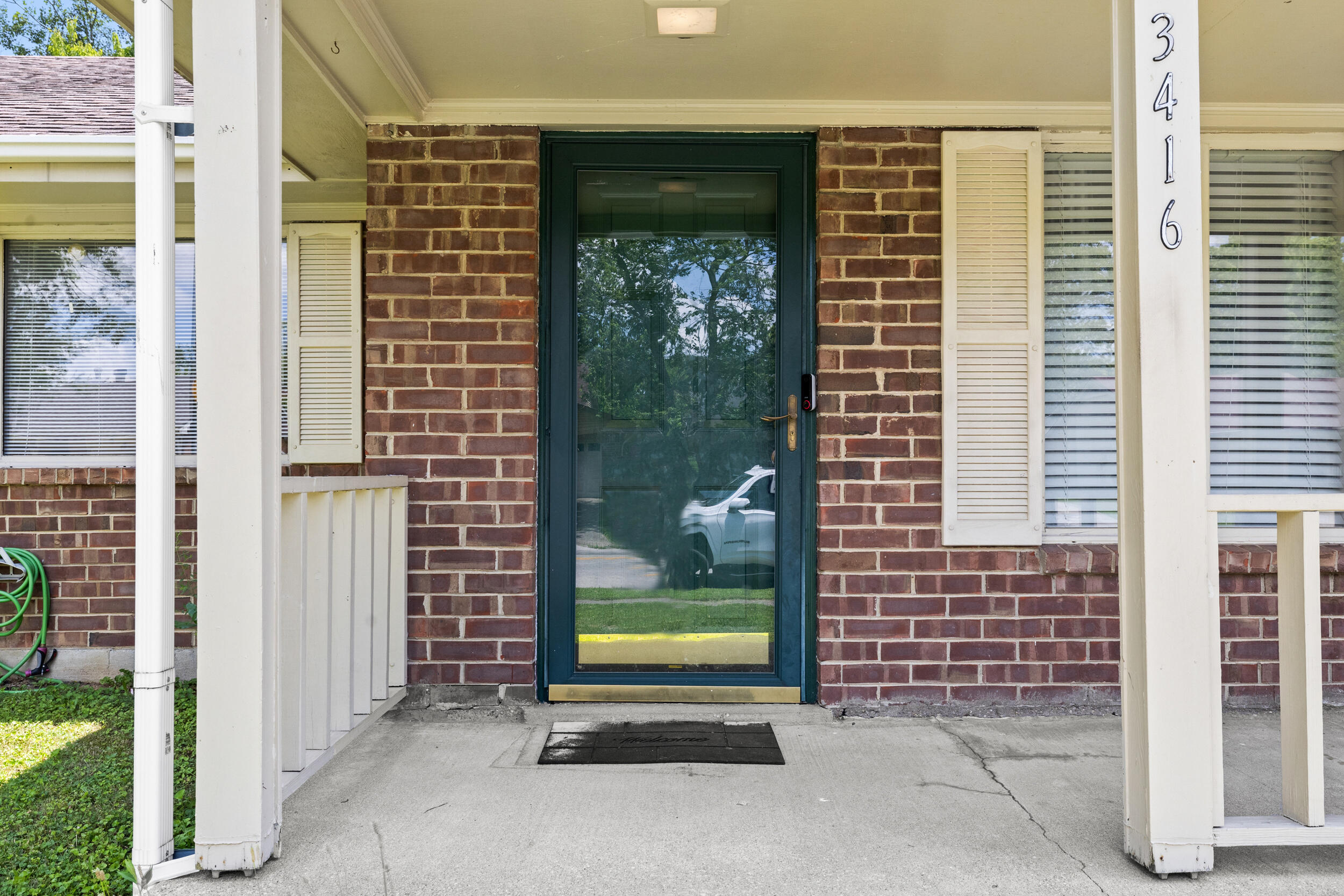 Lexington, Kentucky 40515, United States, 3 Bedrooms Bedrooms, ,2 BathroomsBathrooms,Residential,Active,158899