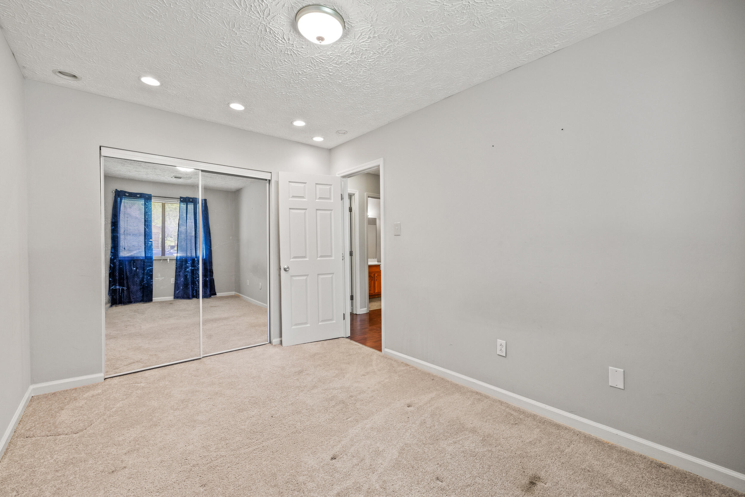 Lexington, Kentucky 40515, United States, 3 Bedrooms Bedrooms, ,2 BathroomsBathrooms,Residential,Active,158899