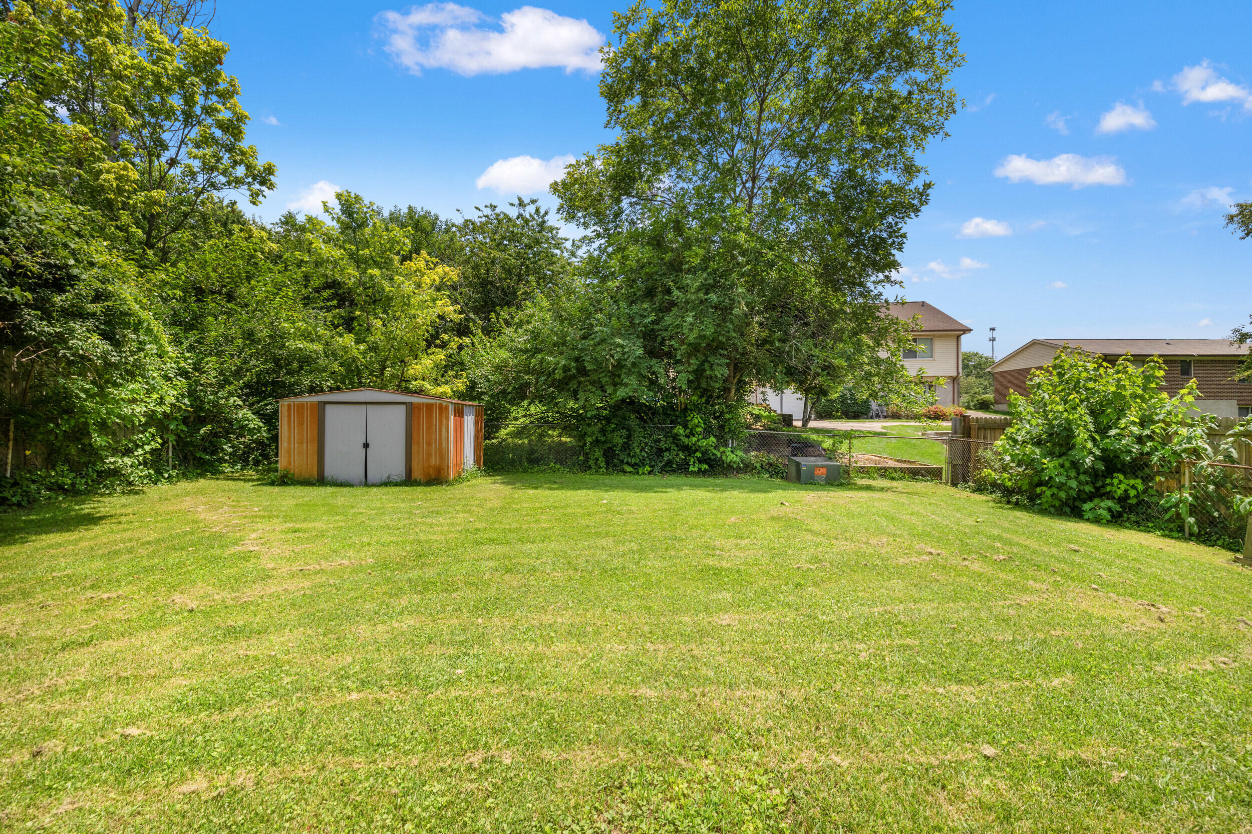 Lexington, Kentucky 40515, United States, 3 Bedrooms Bedrooms, ,2 BathroomsBathrooms,Residential,Active,158899