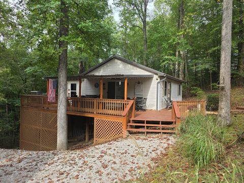Photo of 210 Lakeside Drive, Albany, KY 42602 (MLS # 25503535)