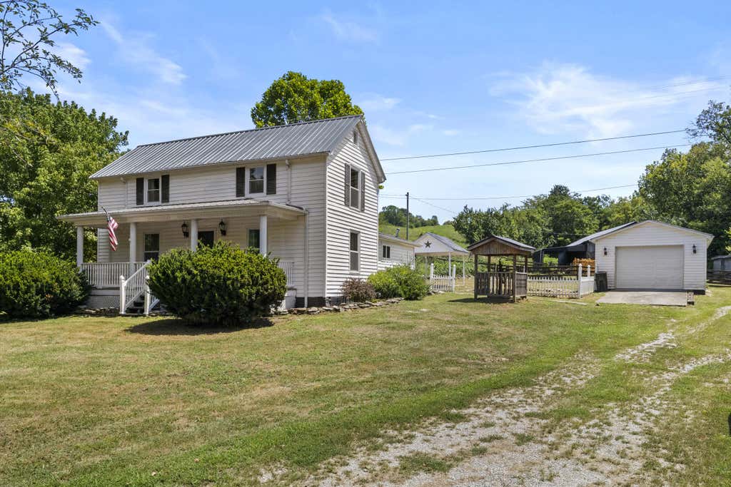 Photo of 1875 White Oak Road, Owingsville, KY 40360 (MLS # 26020611)