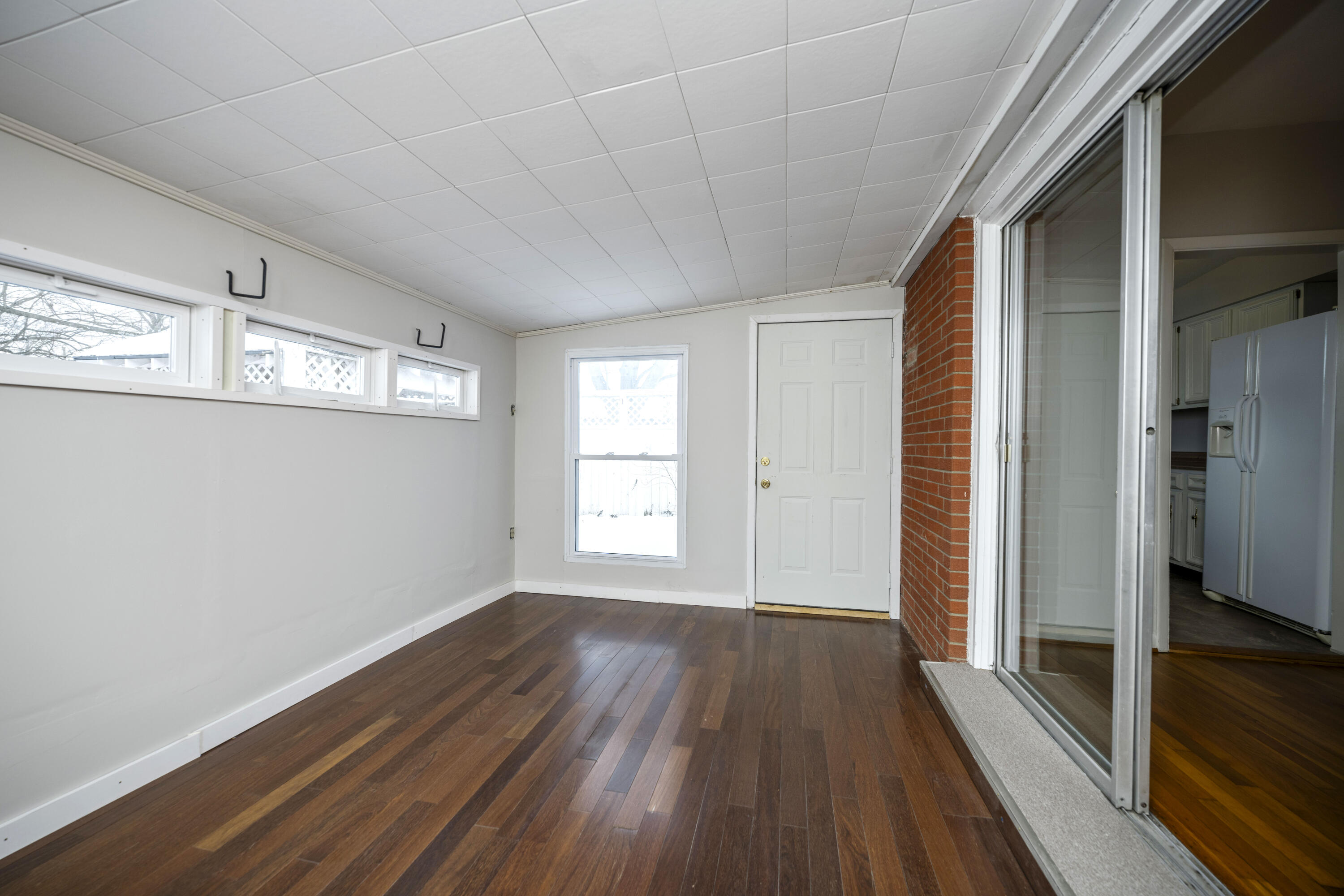 Richmond, Kentucky 40475, United States, 3 Bedrooms Bedrooms, ,2 BathroomsBathrooms,Residential,Active,901