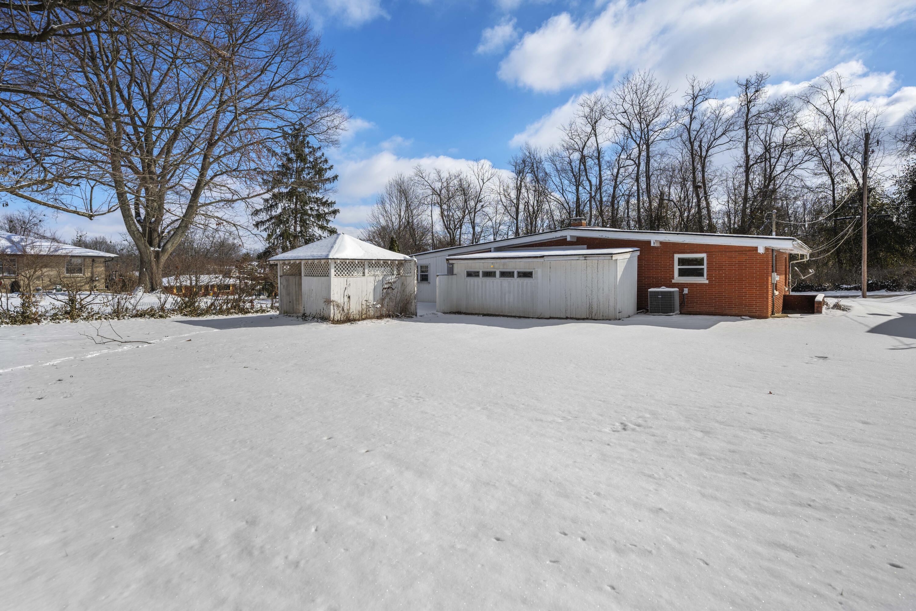 Richmond, Kentucky 40475, United States, 3 Bedrooms Bedrooms, ,2 BathroomsBathrooms,Residential,Active,901