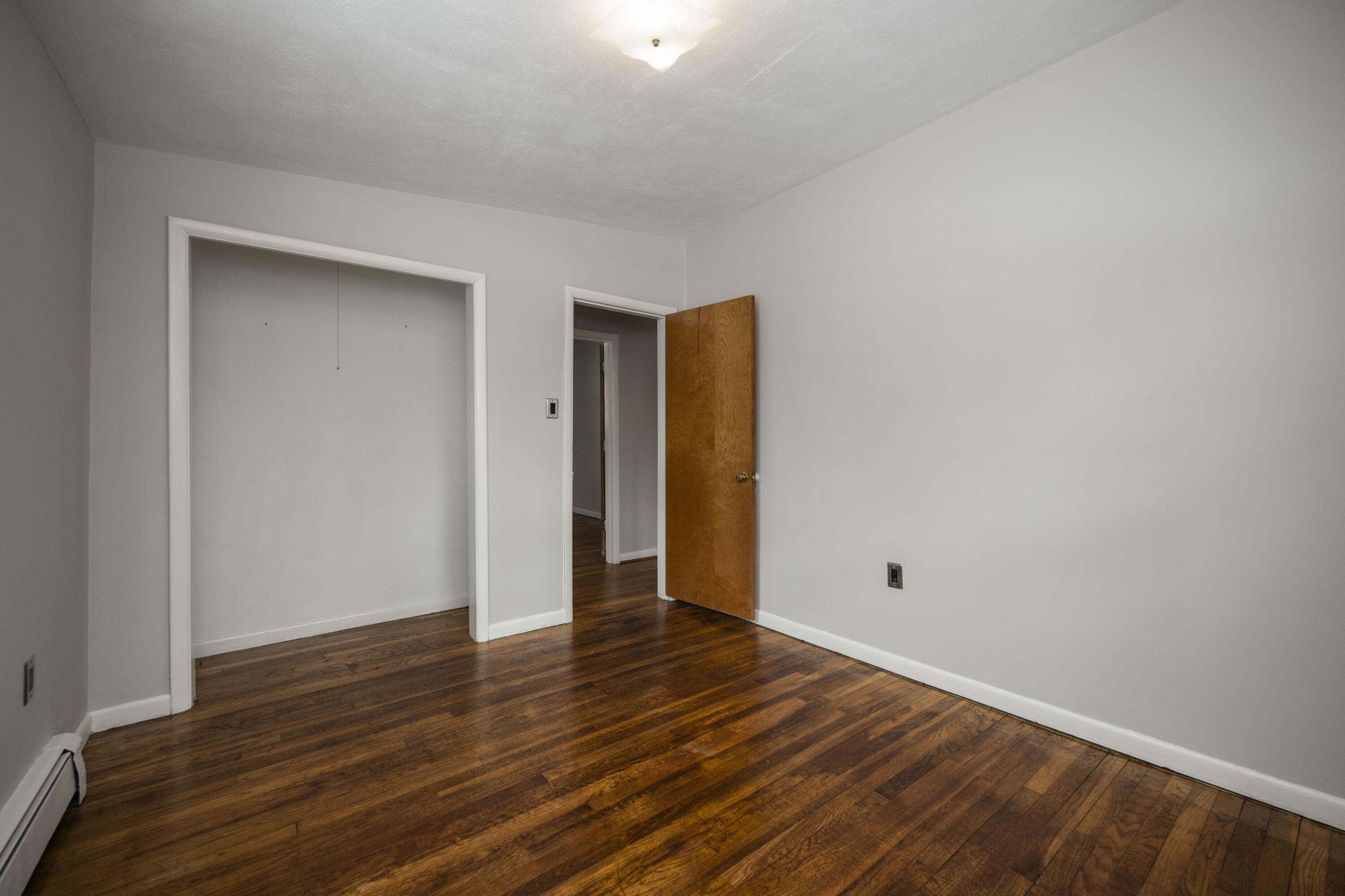 Richmond, Kentucky 40475, United States, 3 Bedrooms Bedrooms, ,2 BathroomsBathrooms,Residential,Active,901