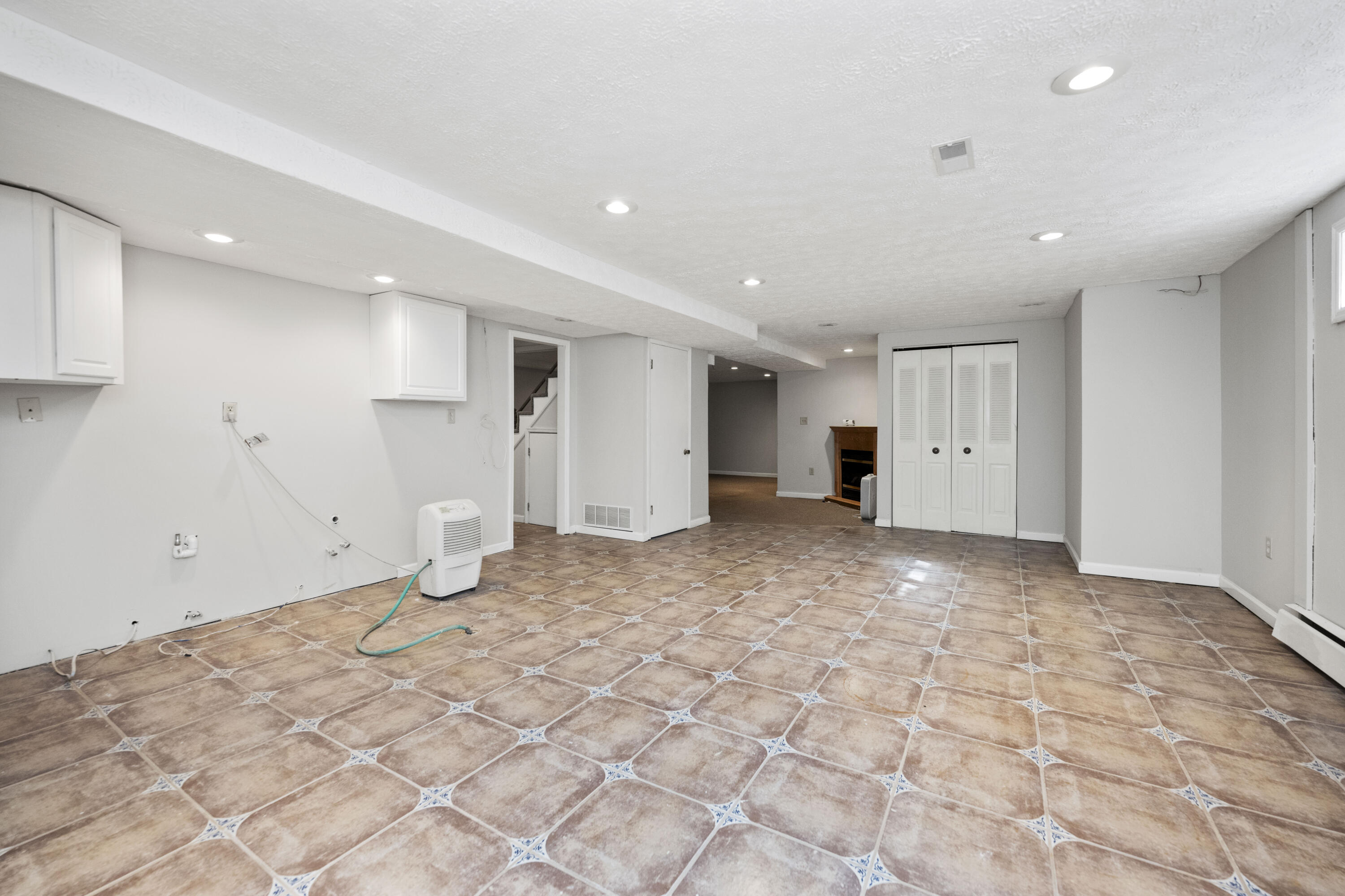 Richmond, Kentucky 40475, United States, 3 Bedrooms Bedrooms, ,2 BathroomsBathrooms,Residential,Active,901