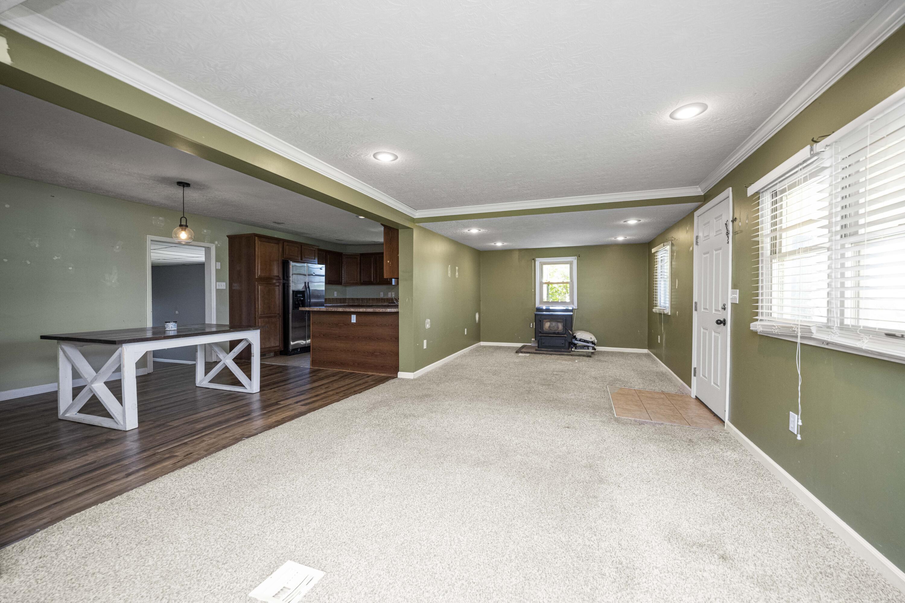 Richmond, Kentucky 40475, United States, 3 Bedrooms Bedrooms, ,1 BathroomBathrooms,Residential,Active,40623