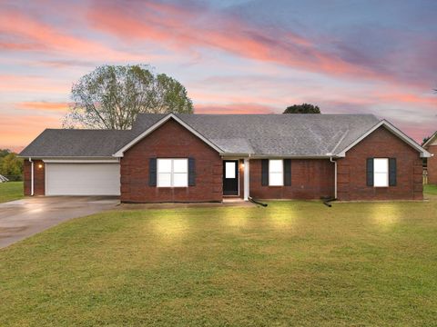 Photo of 334 Hidden Springs Drive, Somerset, KY 42503 (MLS # 25502967)