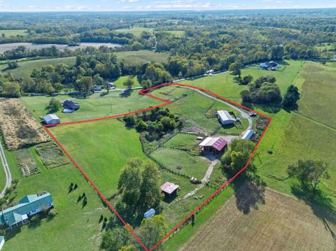 Photo of 3003 N Middletown Road, Paris, KY 40361 (MLS # 25503822)