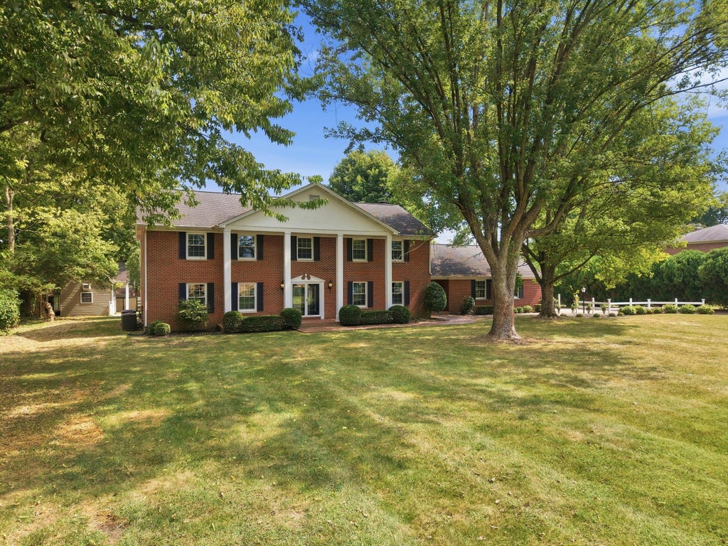Photo of 1050 Bluegrass Pike, Danville, KY 40422 (MLS # 26025938)
