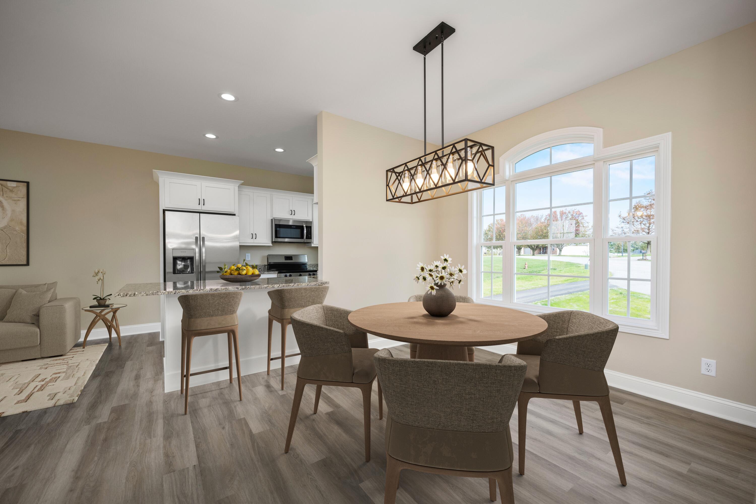 Richmond, Kentucky 40475, United States, 3 Bedrooms Bedrooms, ,3 BathroomsBathrooms,Residential,Contingent,46065