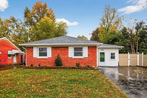 Photo of 1680 Brittany Lane, Lexington, KY 40504 (MLS # 25505062)