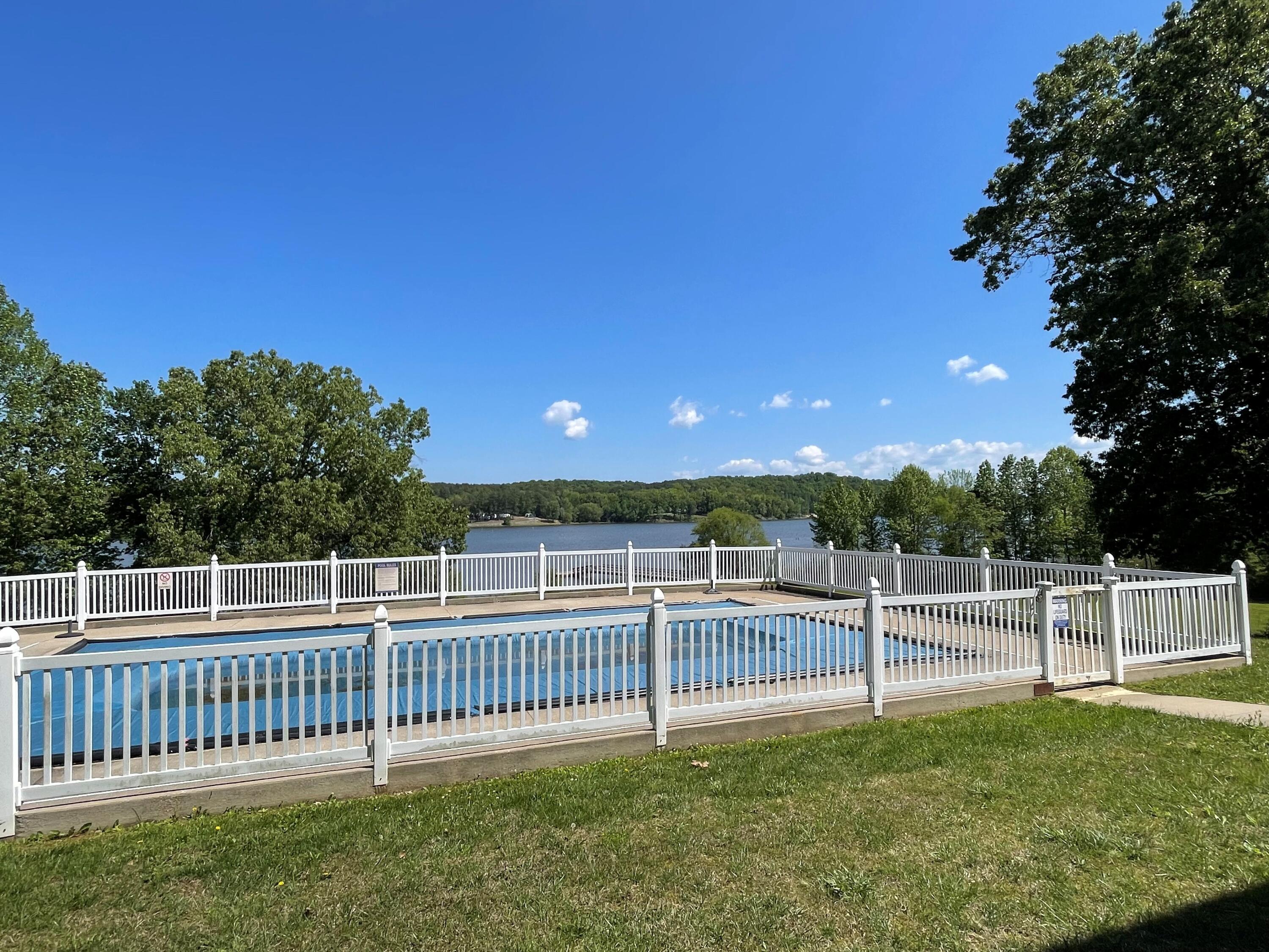 88 Deer Lake Ln Lane Unit 2