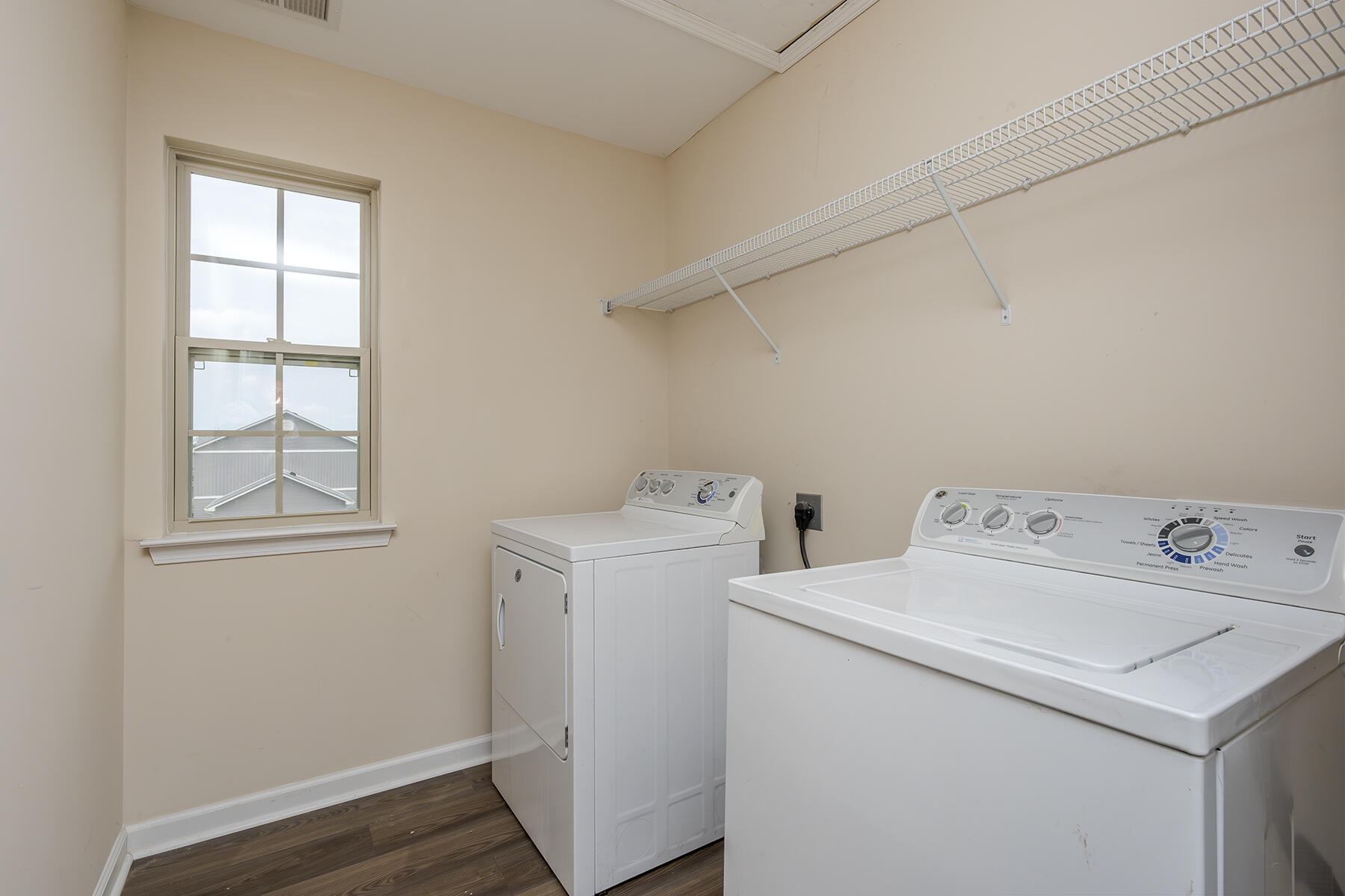 Winchester, Kentucky 40391, United States, 3 Bedrooms Bedrooms, ,3 BathroomsBathrooms,Residential,Active,152239