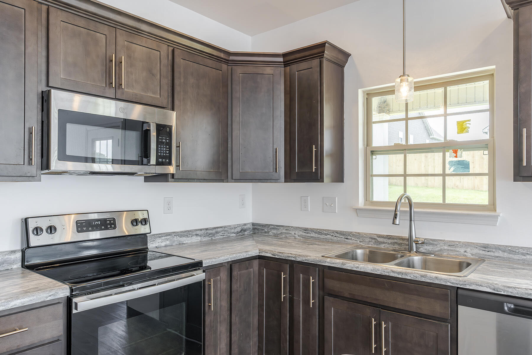 Winchester, Kentucky 40391, United States, 3 Bedrooms Bedrooms, ,3 BathroomsBathrooms,Residential,Active,152239