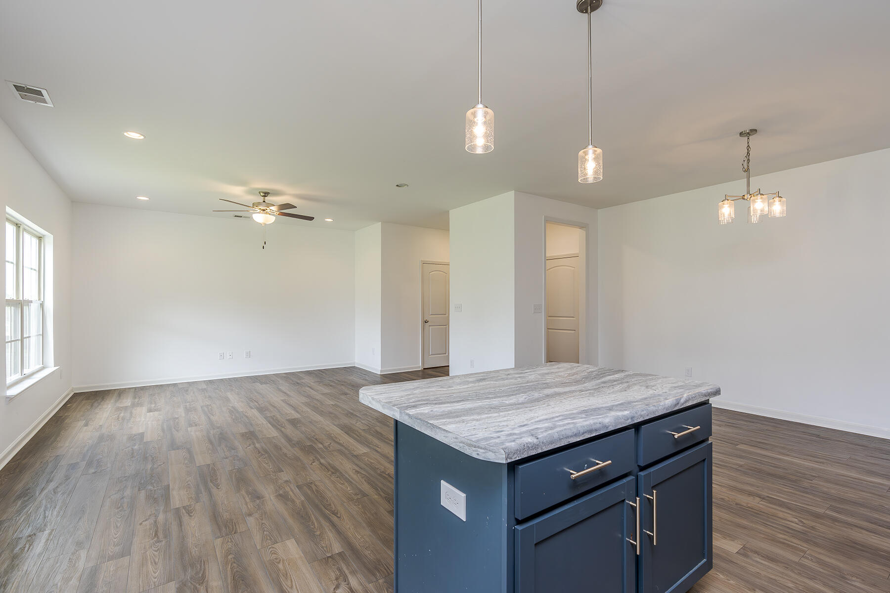 Winchester, Kentucky 40391, United States, 3 Bedrooms Bedrooms, ,3 BathroomsBathrooms,Residential,Active,152239