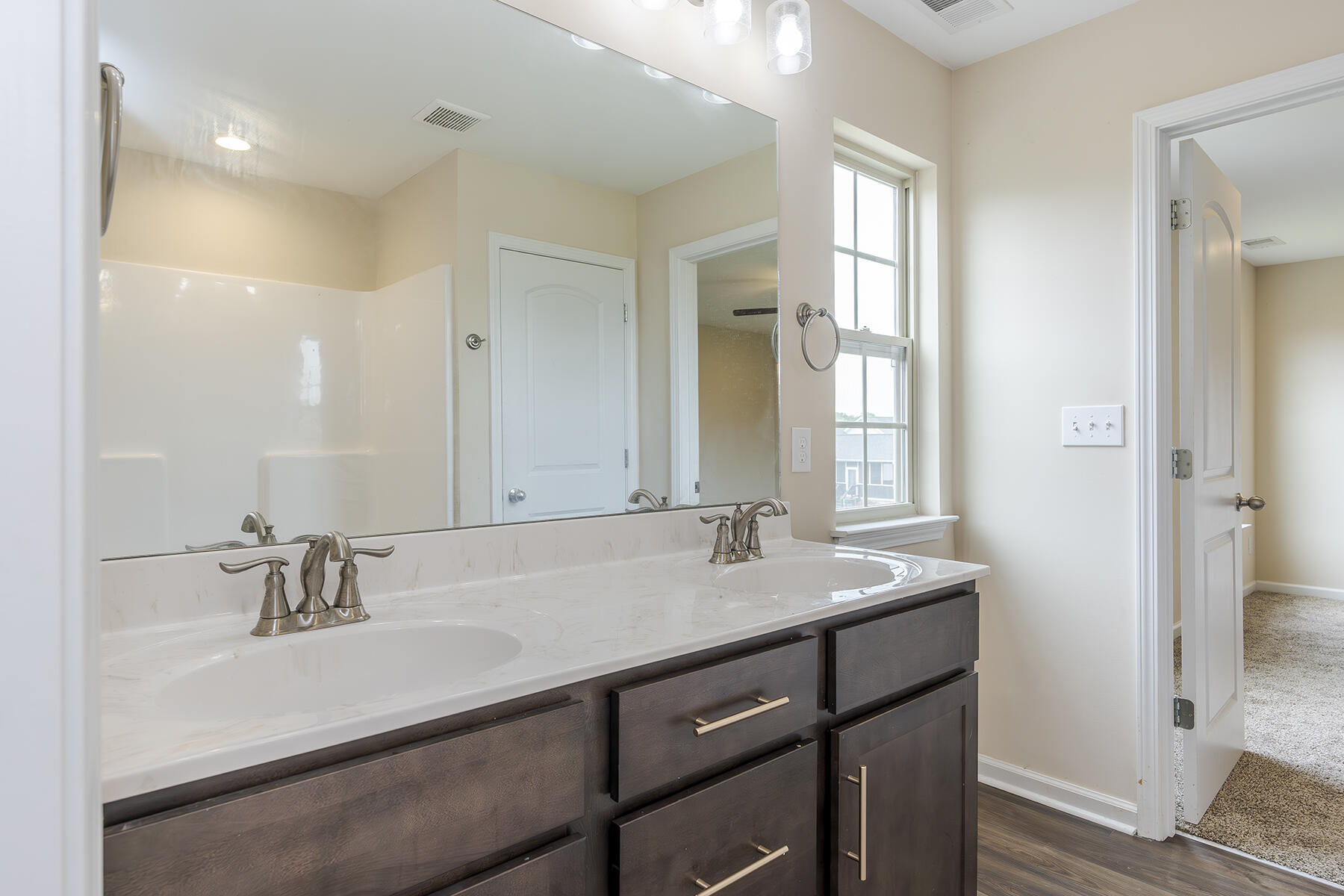 Winchester, Kentucky 40391, United States, 3 Bedrooms Bedrooms, ,3 BathroomsBathrooms,Residential,Active,152239