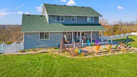 Photo of 1720 Fort Bramlett Road, Nicholasville, KY 40356 (MLS # 24025173)