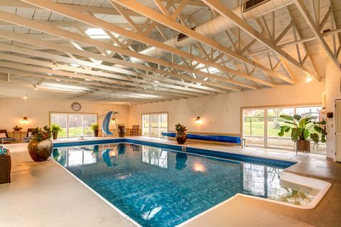 Photo of 724 Barnes Mill Road, Richmond, KY 40475 (MLS # 25507810)