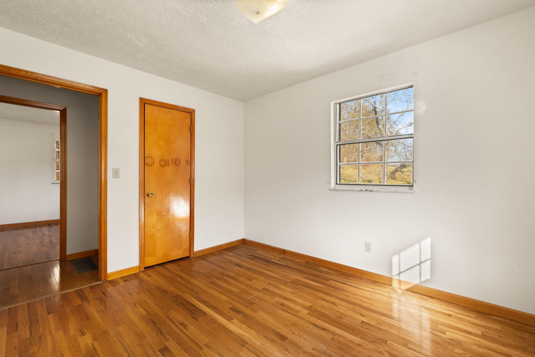 Campton, Kentucky 41301, United States, 3 Bedrooms Bedrooms, ,1 BathroomBathrooms,Residential,Active,239919