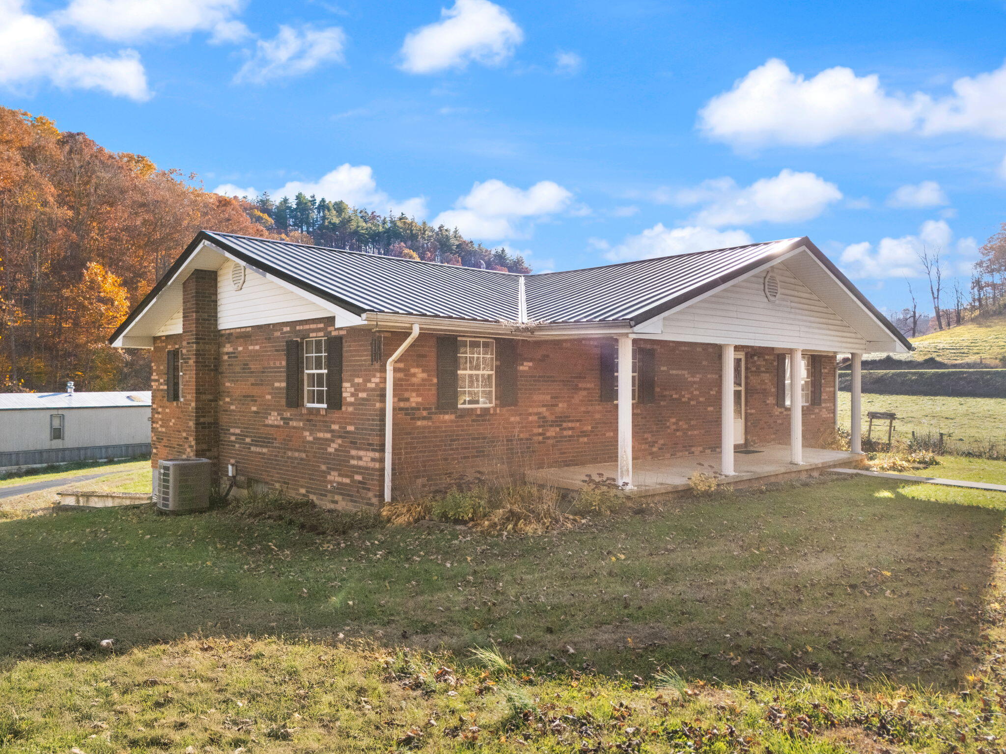 Campton, Kentucky 41301, United States, 3 Bedrooms Bedrooms, ,1 BathroomBathrooms,Residential,Active,239919